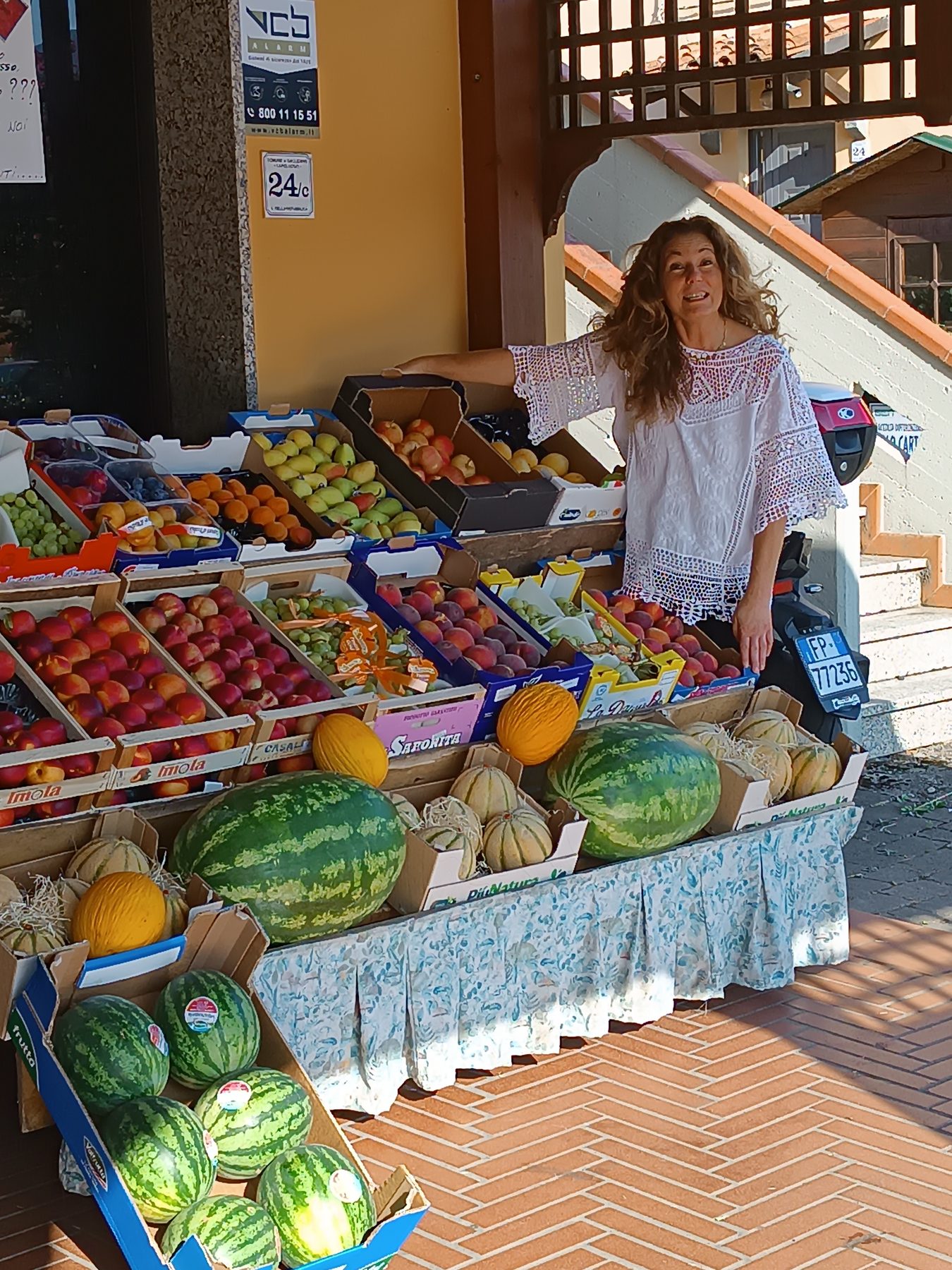 Frutta e verdura fresca da Centrofrutta Alina a Gallicano